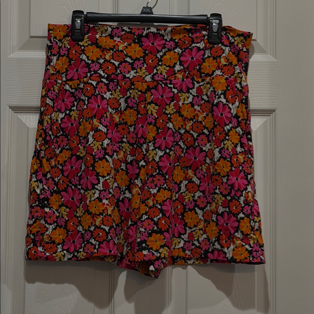 CAbi High Waist Floral Women's Shorts - Pink and Orange